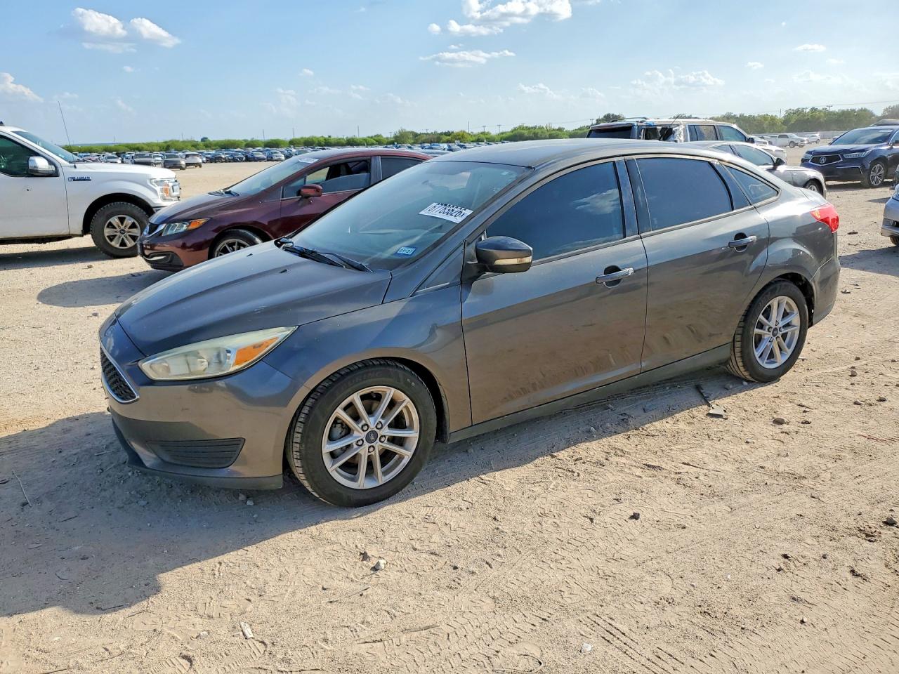 2015 FORD FOCUS SE