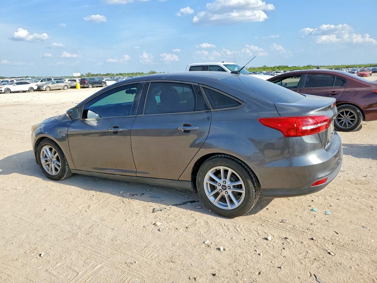 2015 FORD FOCUS SE — снимка 2