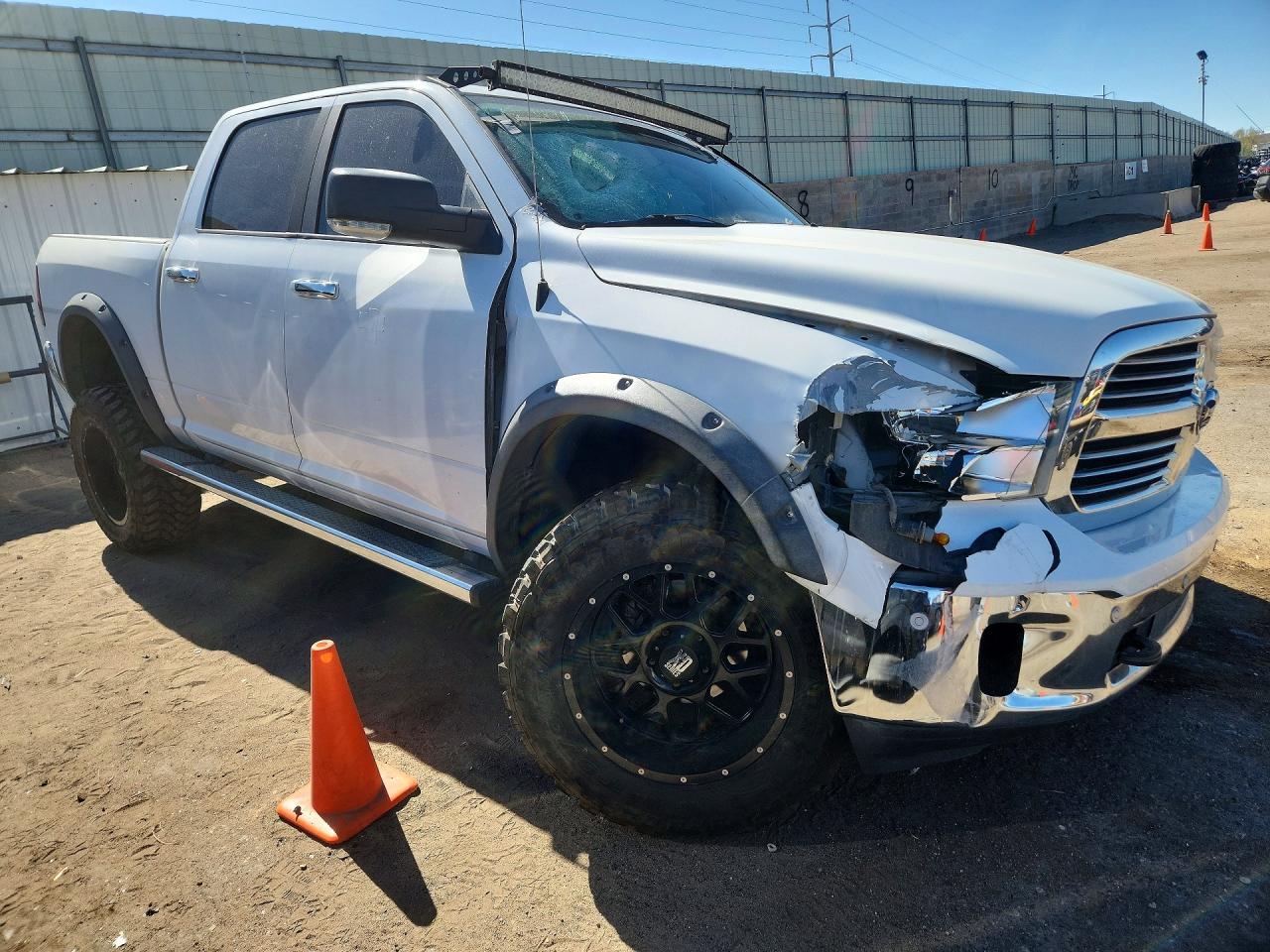 2017 RAM 1500 SLT — снимка 4