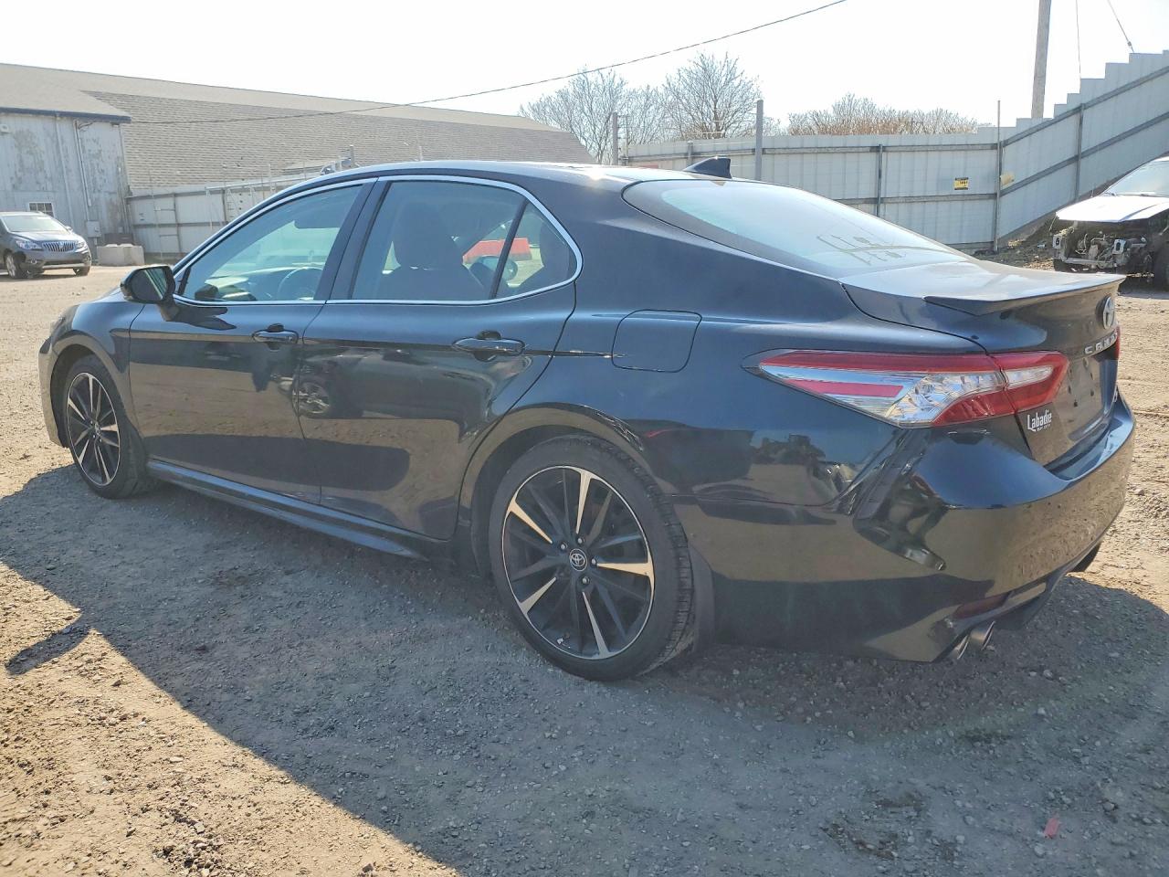 2018 TOYOTA CAMRY XLE V6 — снимка 2