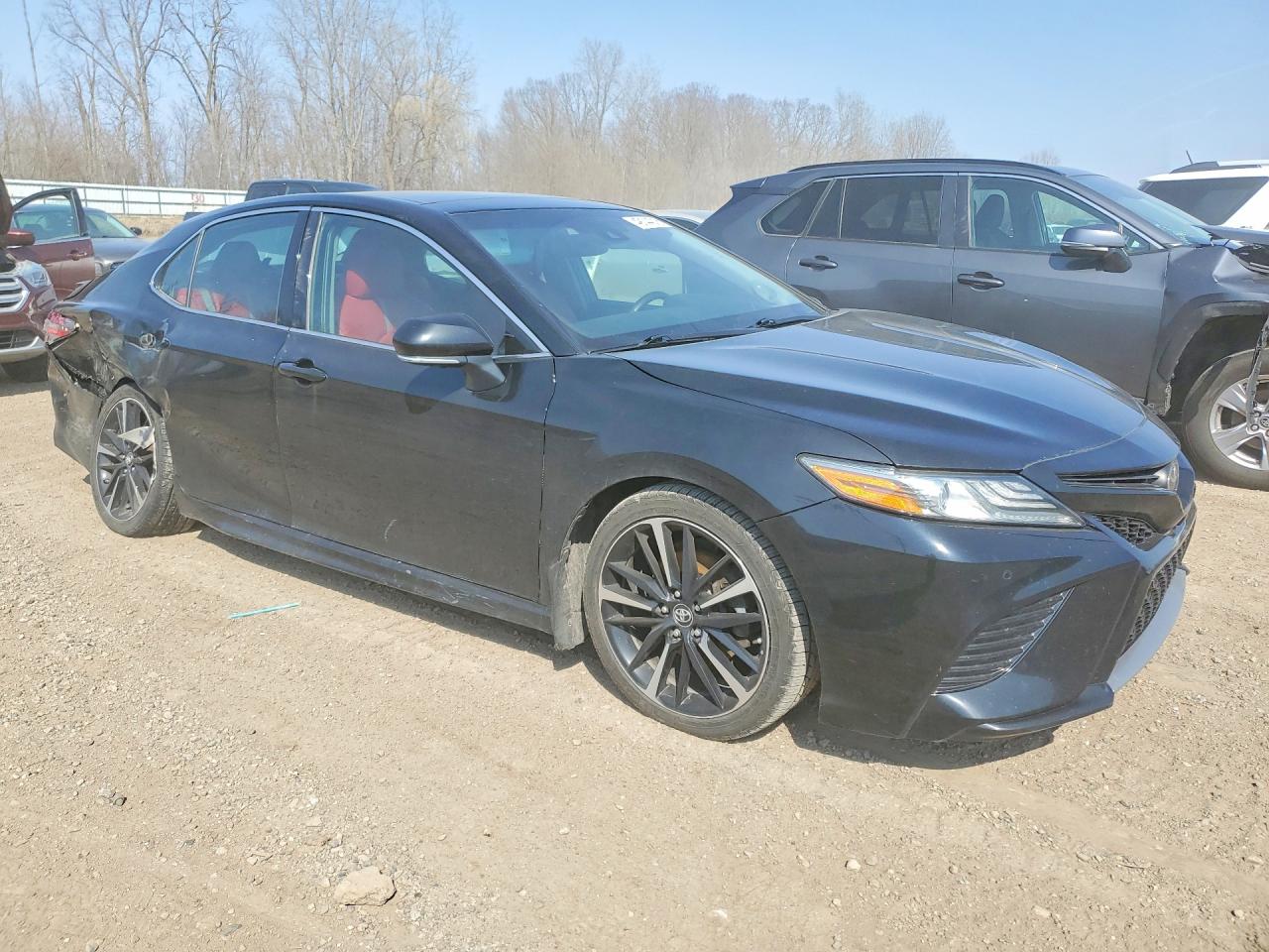 2018 TOYOTA CAMRY XLE V6 — снимка 4