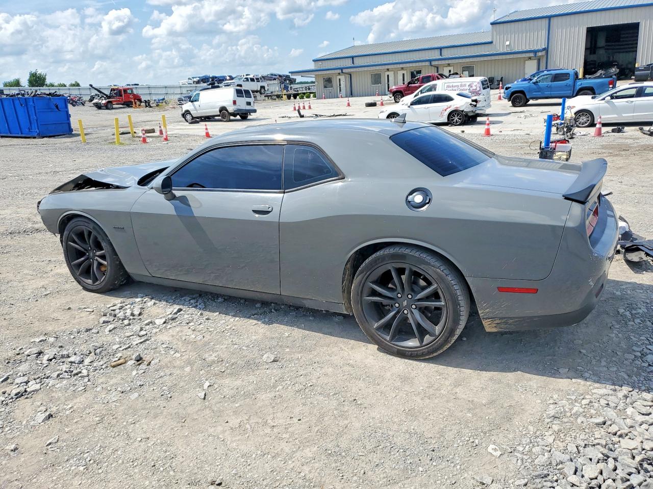 2017 DODGE CHALLENGER R — снимка 2