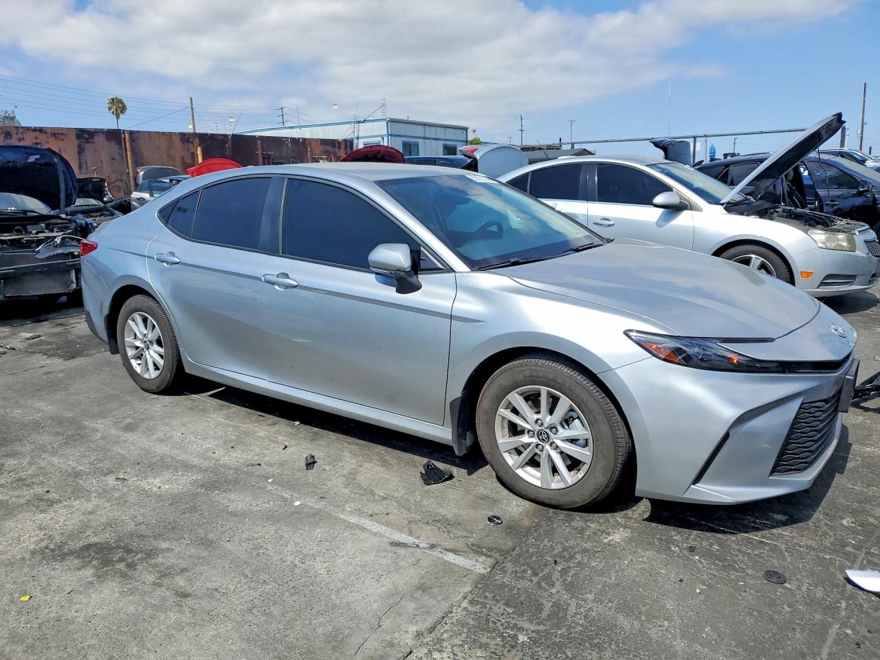2025 TOYOTA CAMRY LE — снимка 4