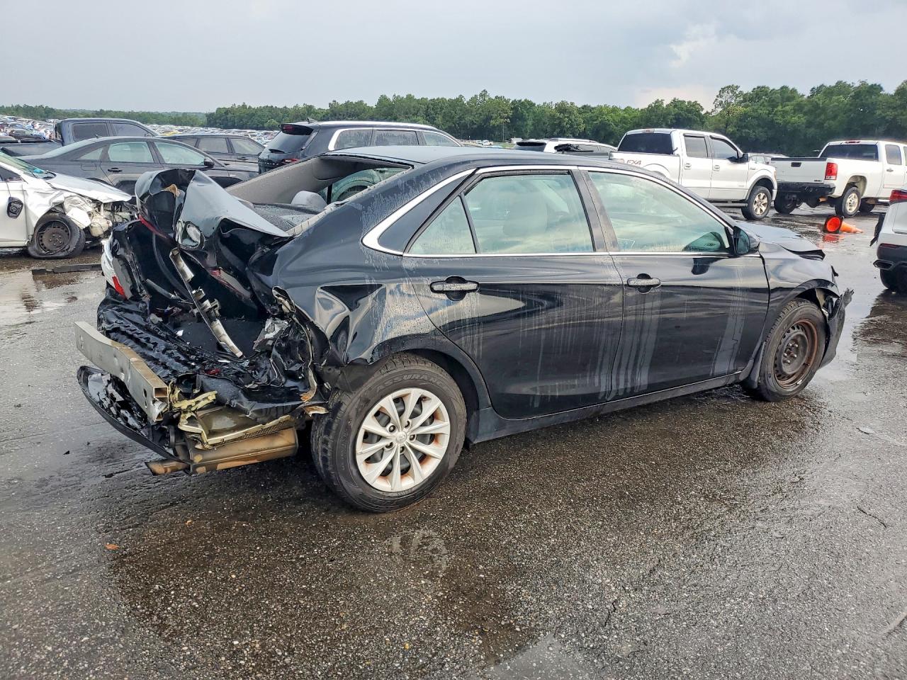 2015 TOYOTA CAMRY LE — снимка 3