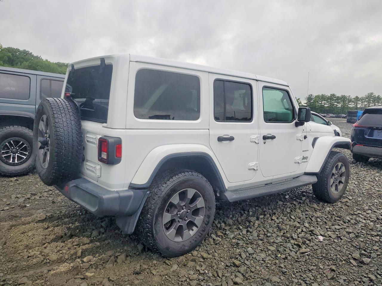 2018 JEEP WRANGLER UNLIMITED SAHARA — снимка 3