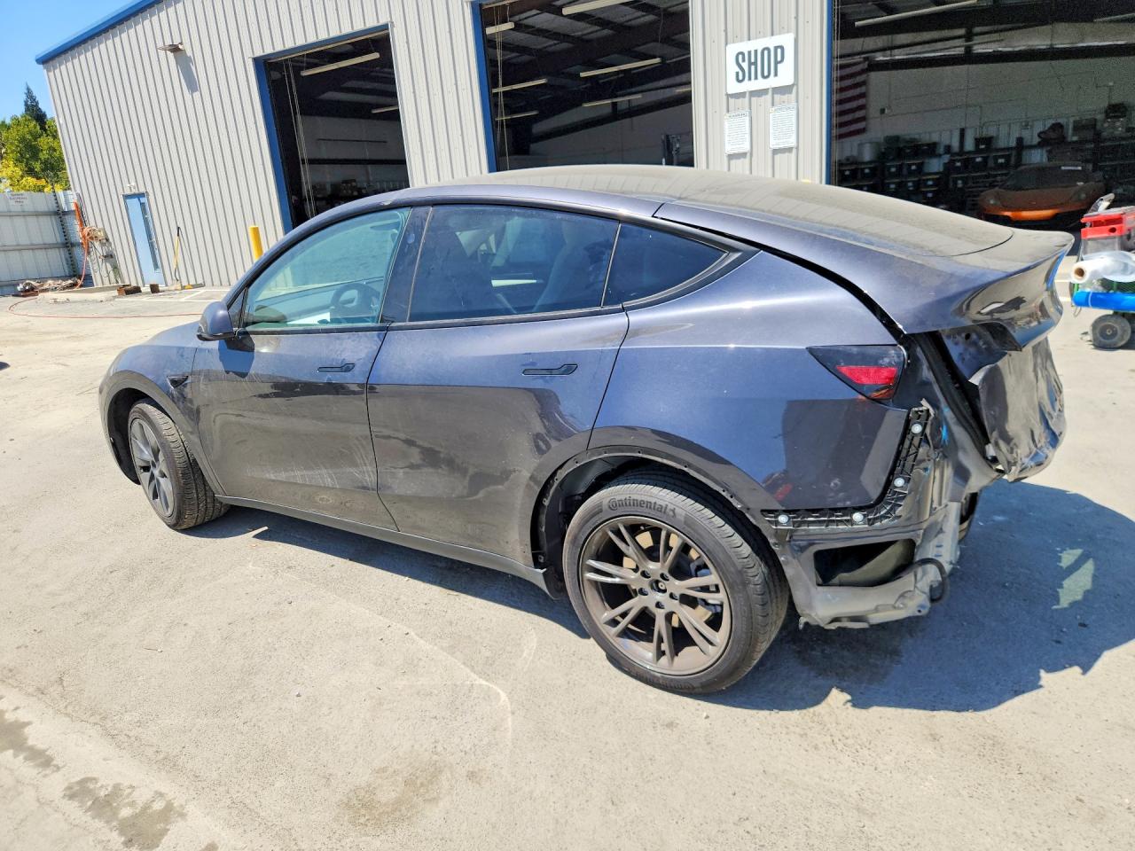 2024 TESLA MODEL Y — снимка 2