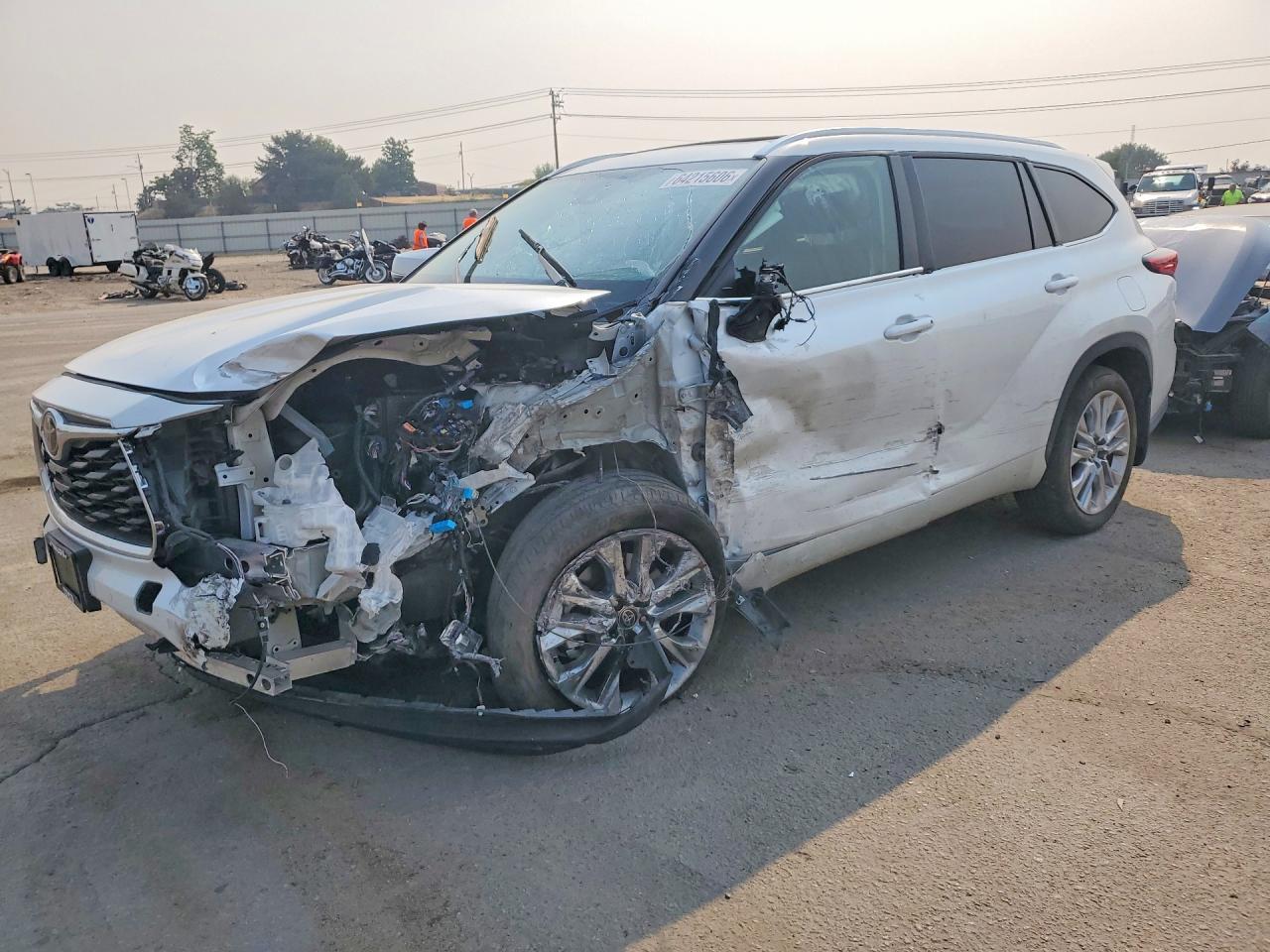 2023 TOYOTA HIGHLANDER LIMITED