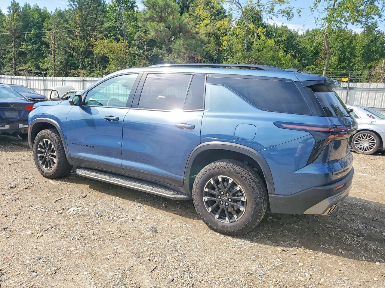 2025 CHEVROLET TRAVERSE Z71 — снимка 2
