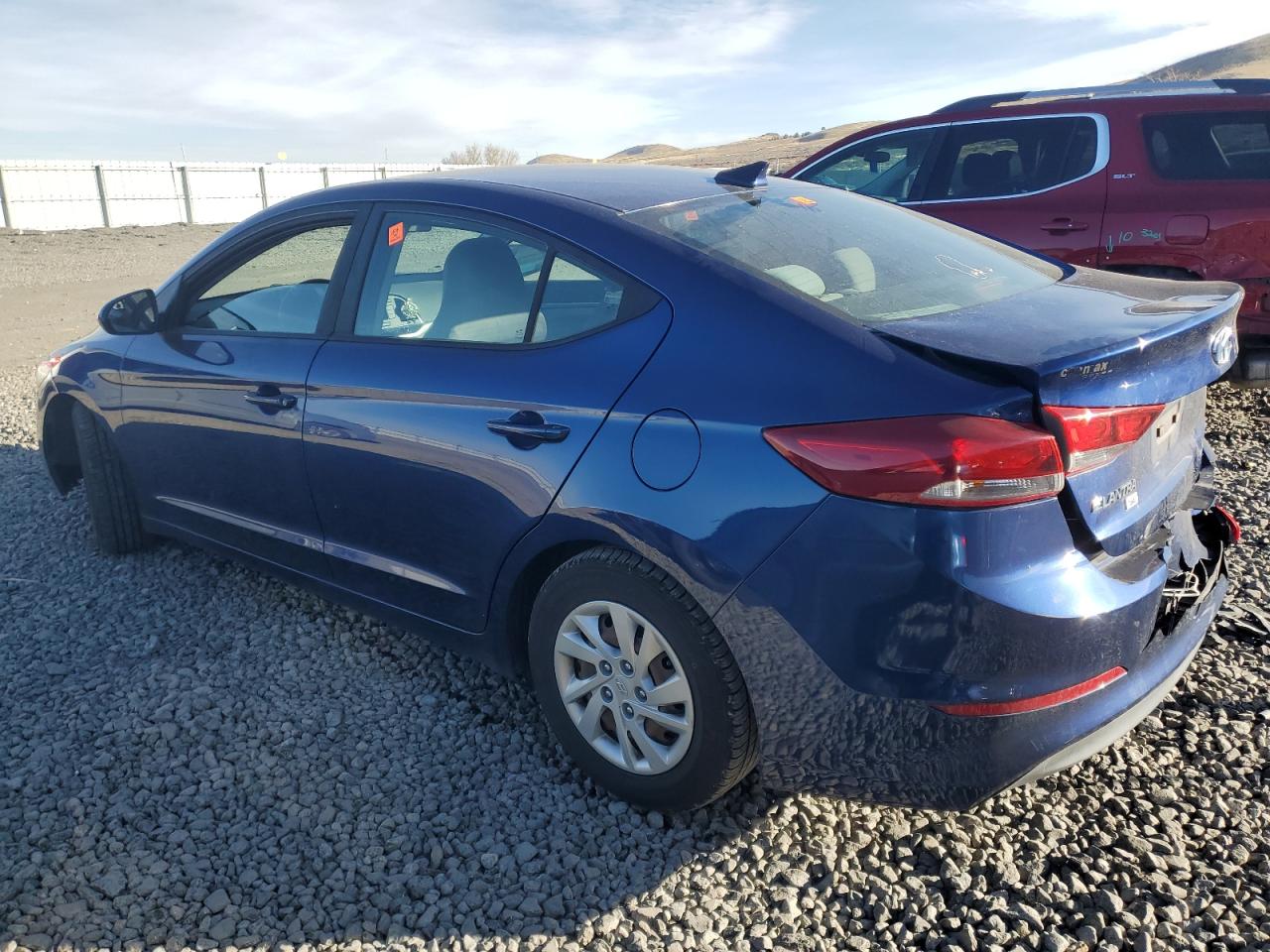 2017 HYUNDAI ELANTRA SE — снимка 2