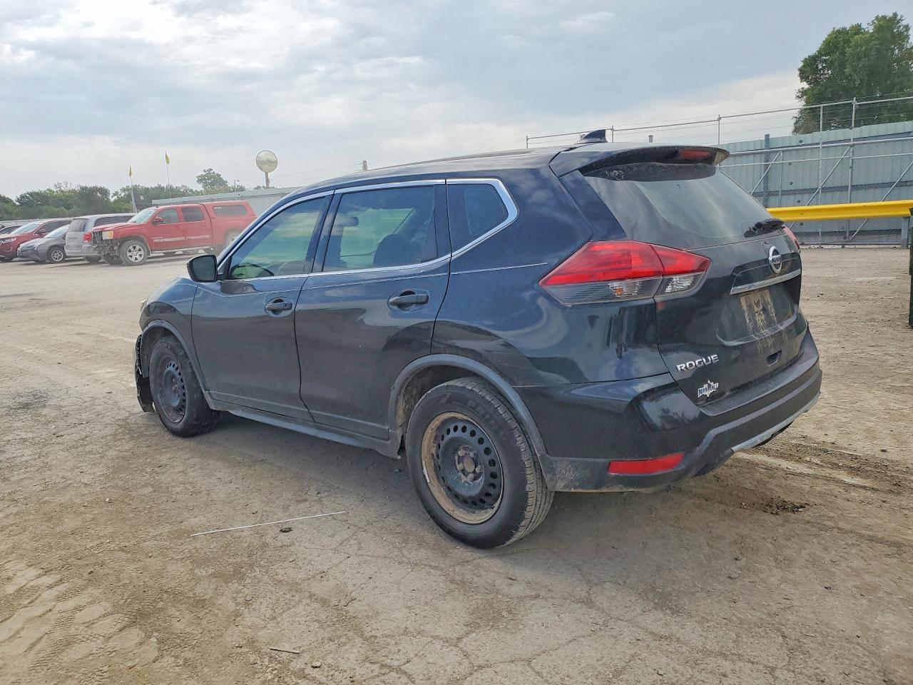 2017 NISSAN ROGUE S — снимка 2