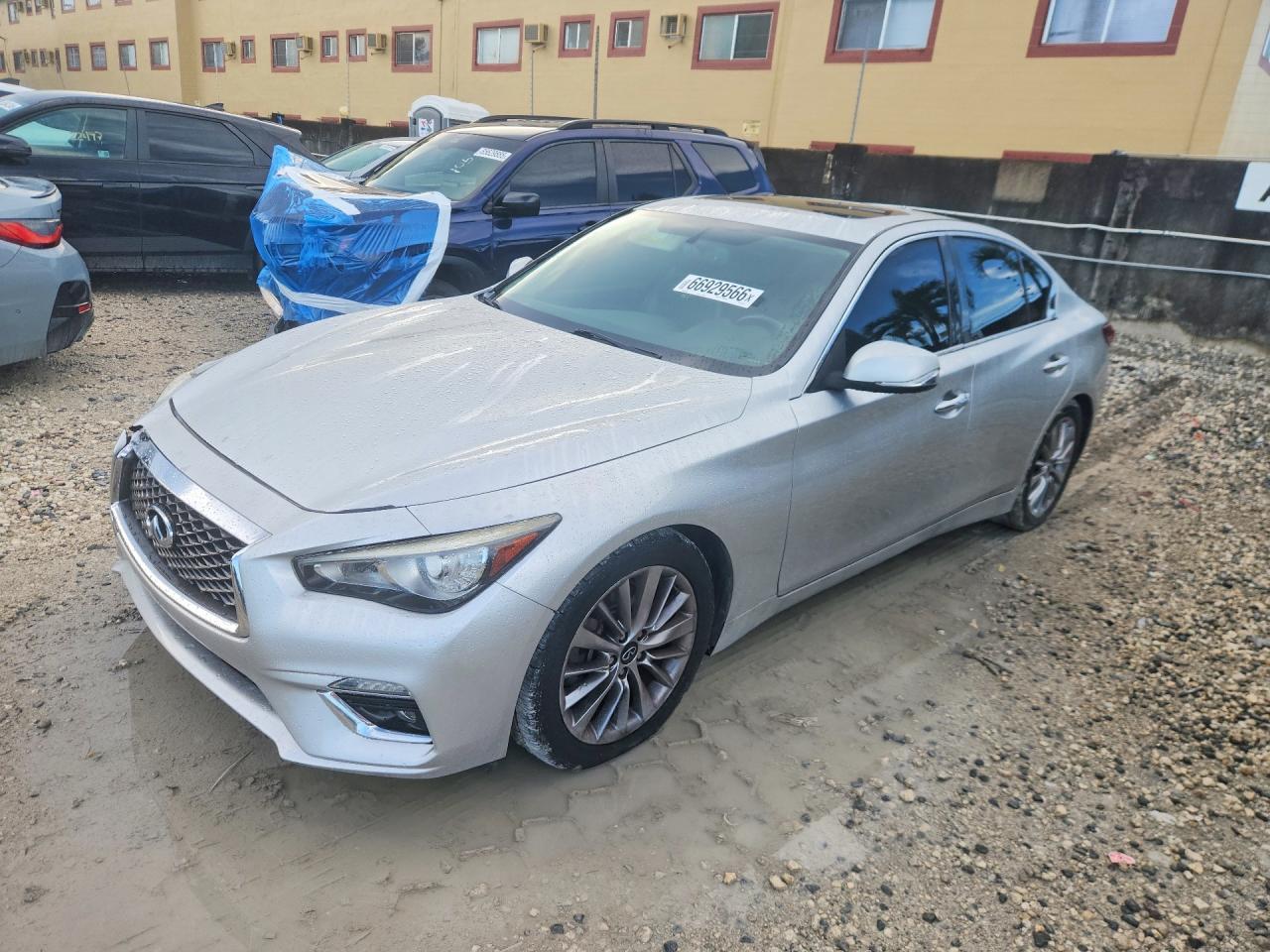 2015 INFINITI Q50 PREMIUM