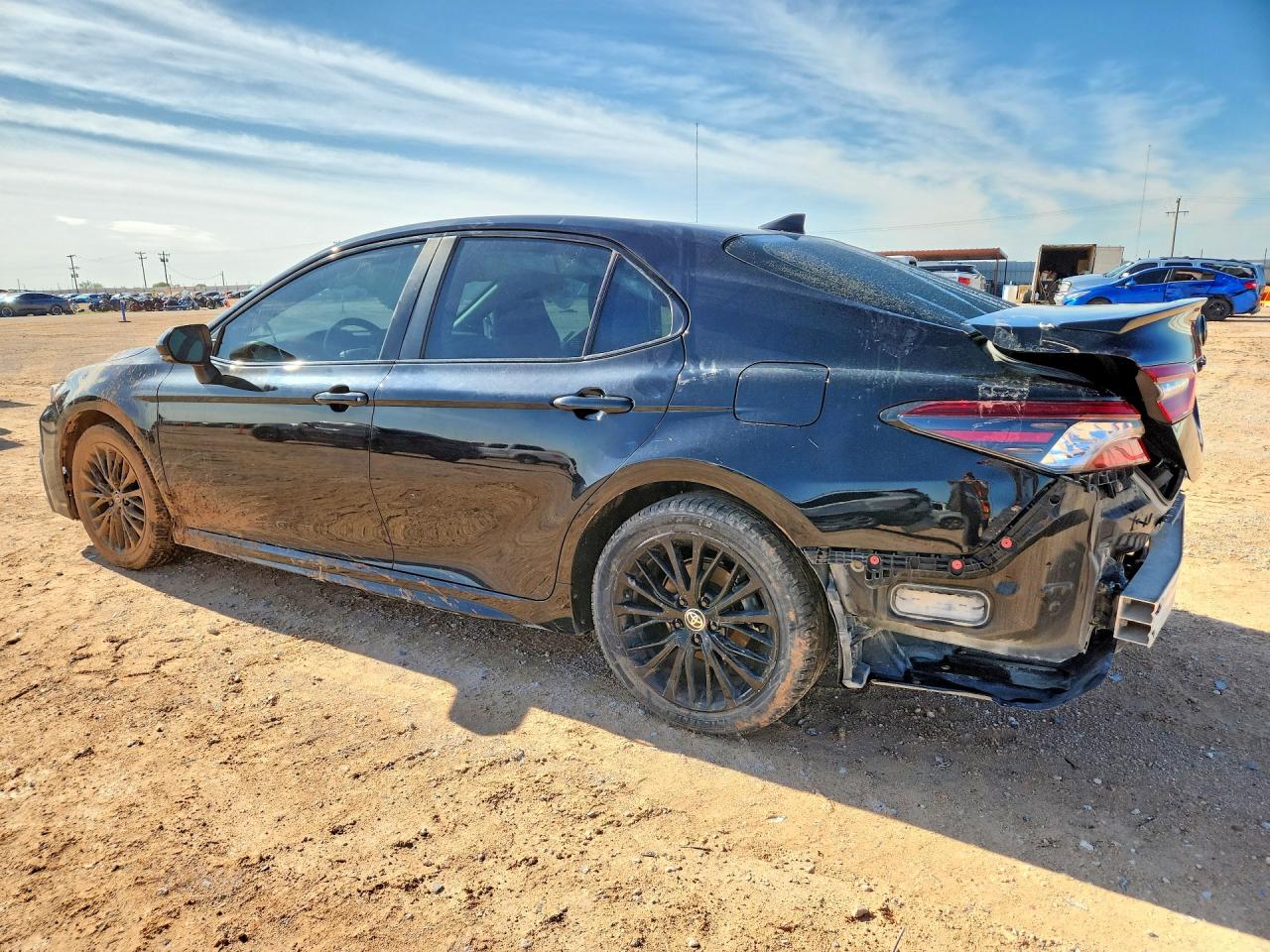 2022 TOYOTA CAMRY SE NIGHTSHADE — снимка 2