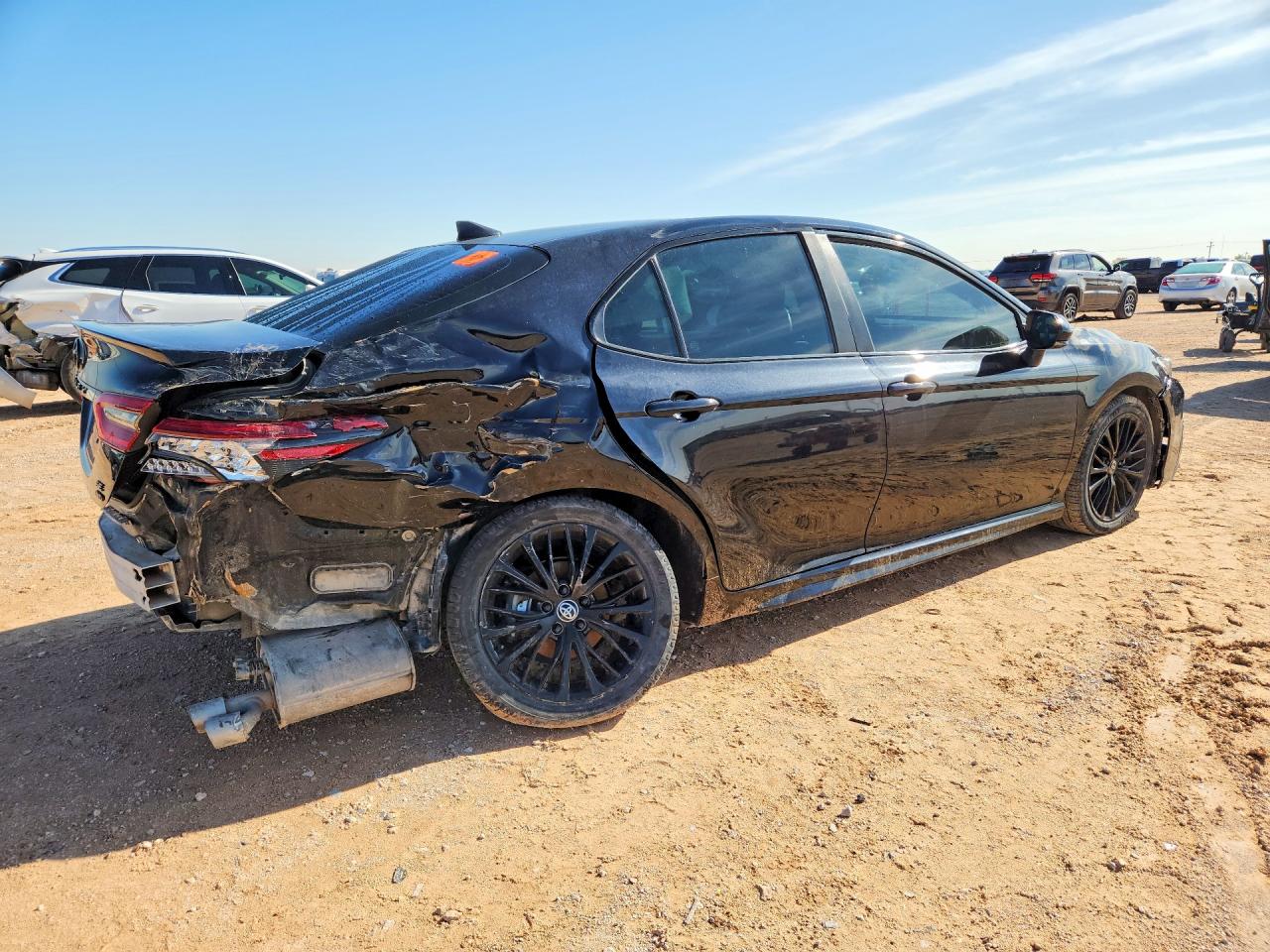 2022 TOYOTA CAMRY SE NIGHTSHADE — снимка 3