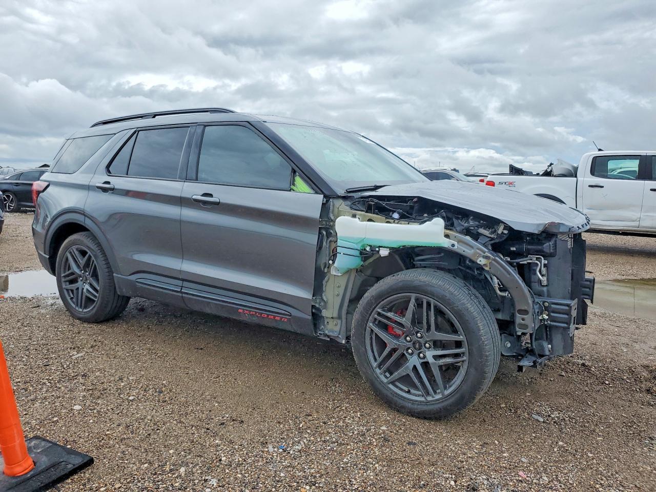 2025 FORD EXPLORER ST — снимка 4