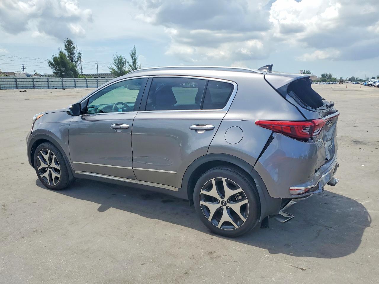 2017 KIA SPORTAGE SX — снимка 2