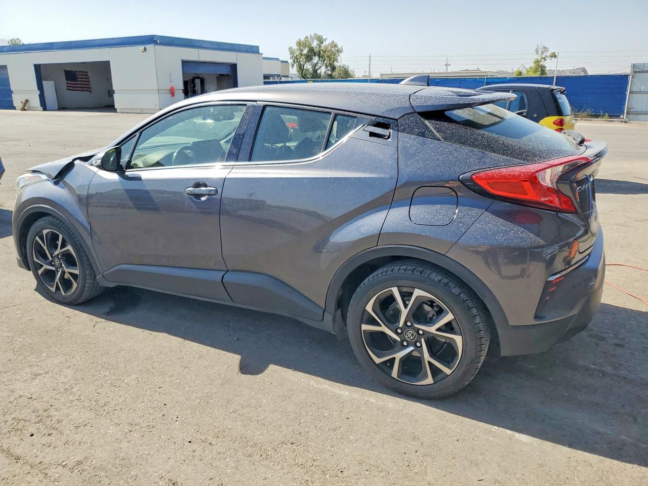 2019 TOYOTA C-HR LIMITED — снимка 2