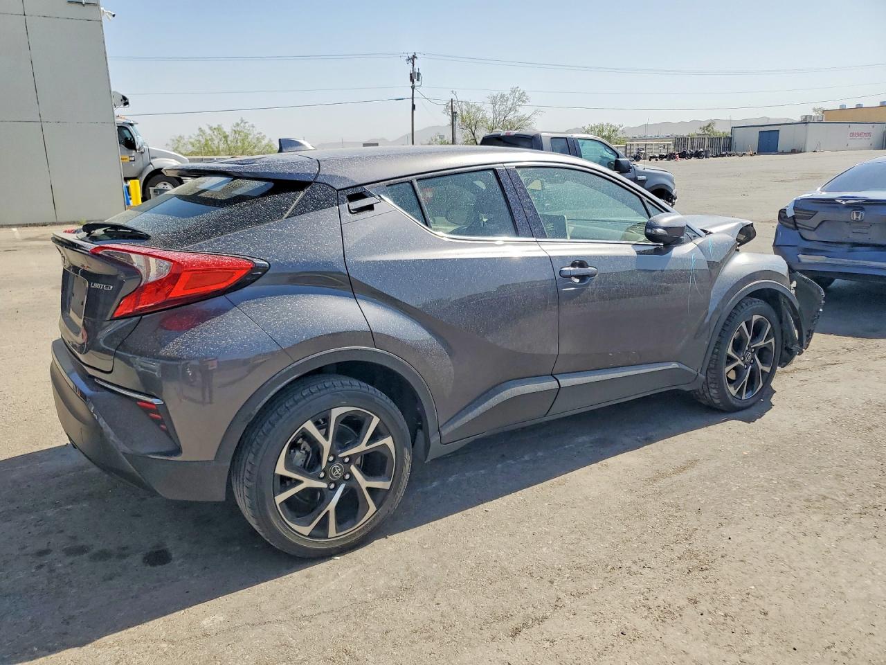 2019 TOYOTA C-HR LIMITED — снимка 3