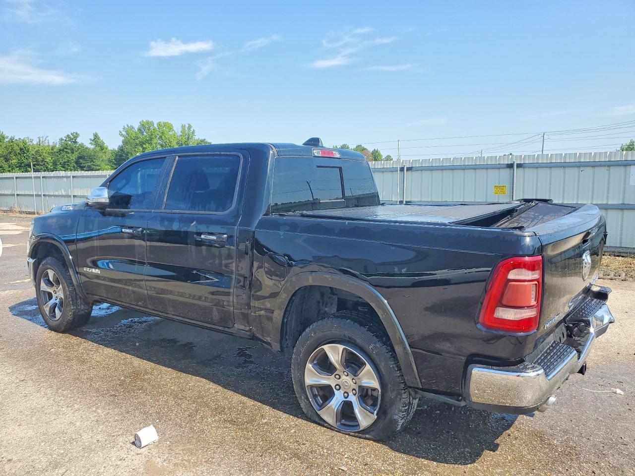 2019 RAM 1500 LARAMIE — снимка 2