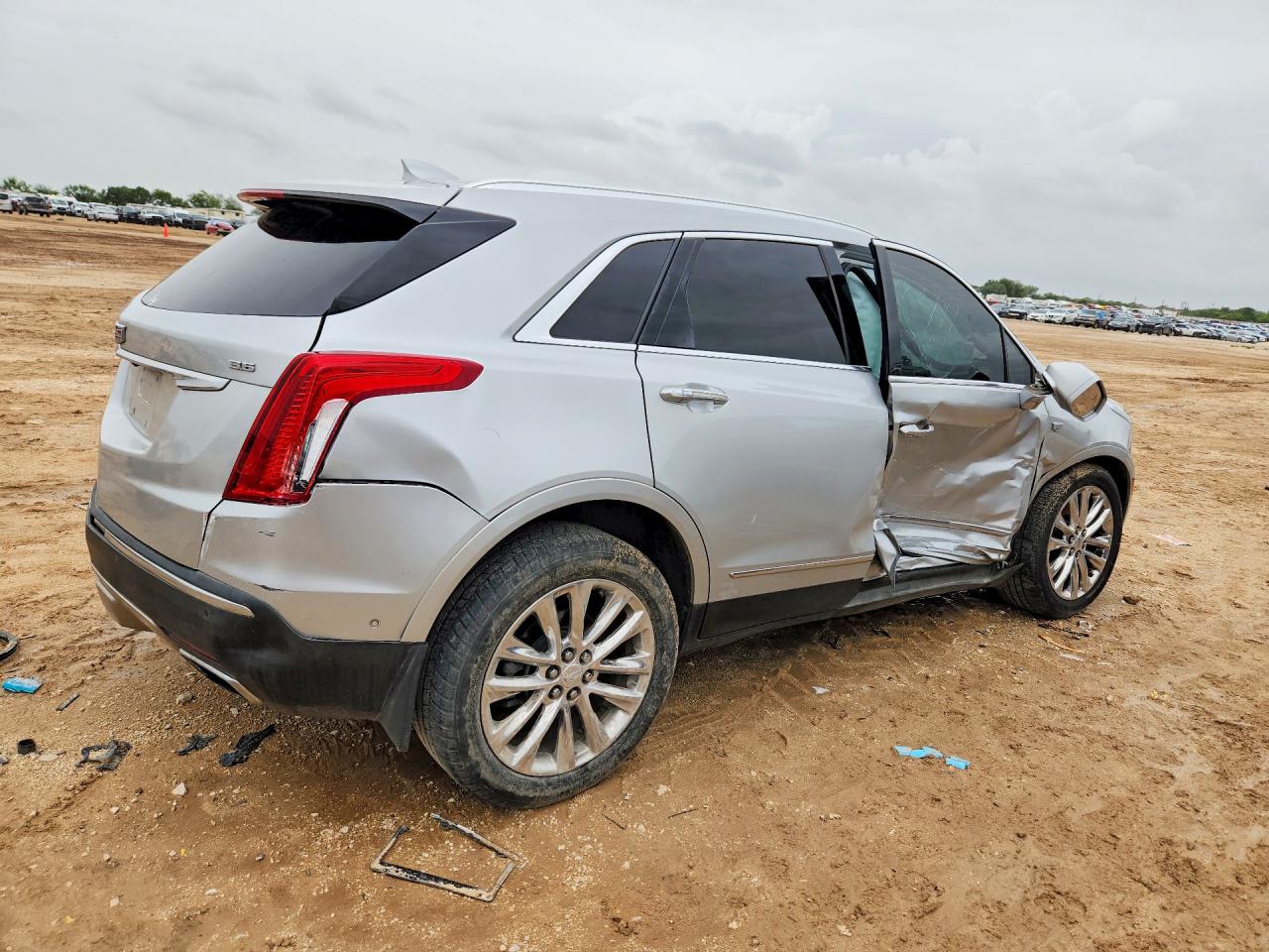 2019 CADILLAC XT5 PLATINUM — снимка 3
