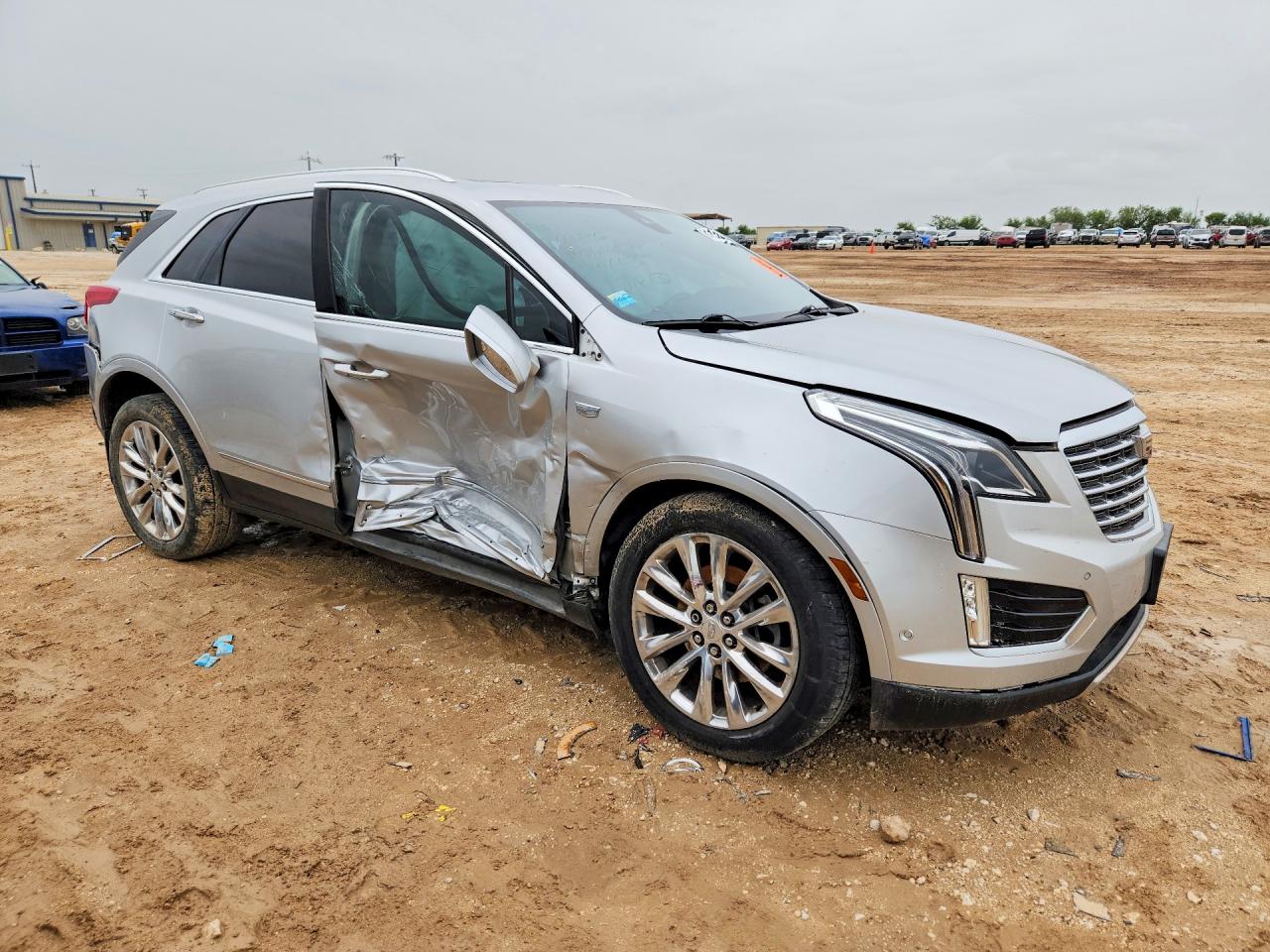 2019 CADILLAC XT5 PLATINUM — снимка 4