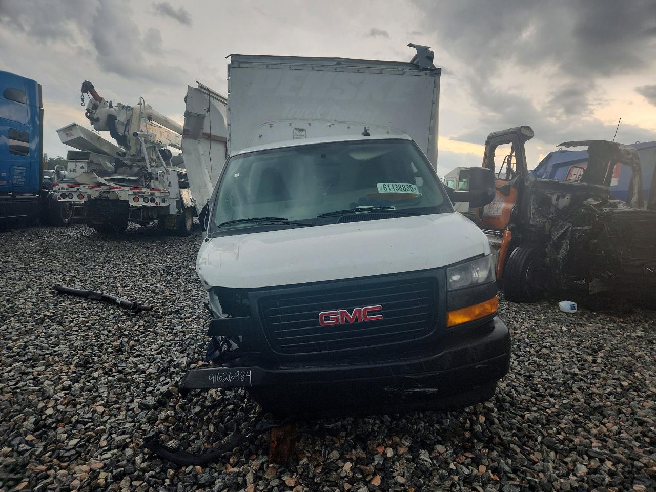 2022 GMC SAVANA CUTAWAY G3500 — снимка 5