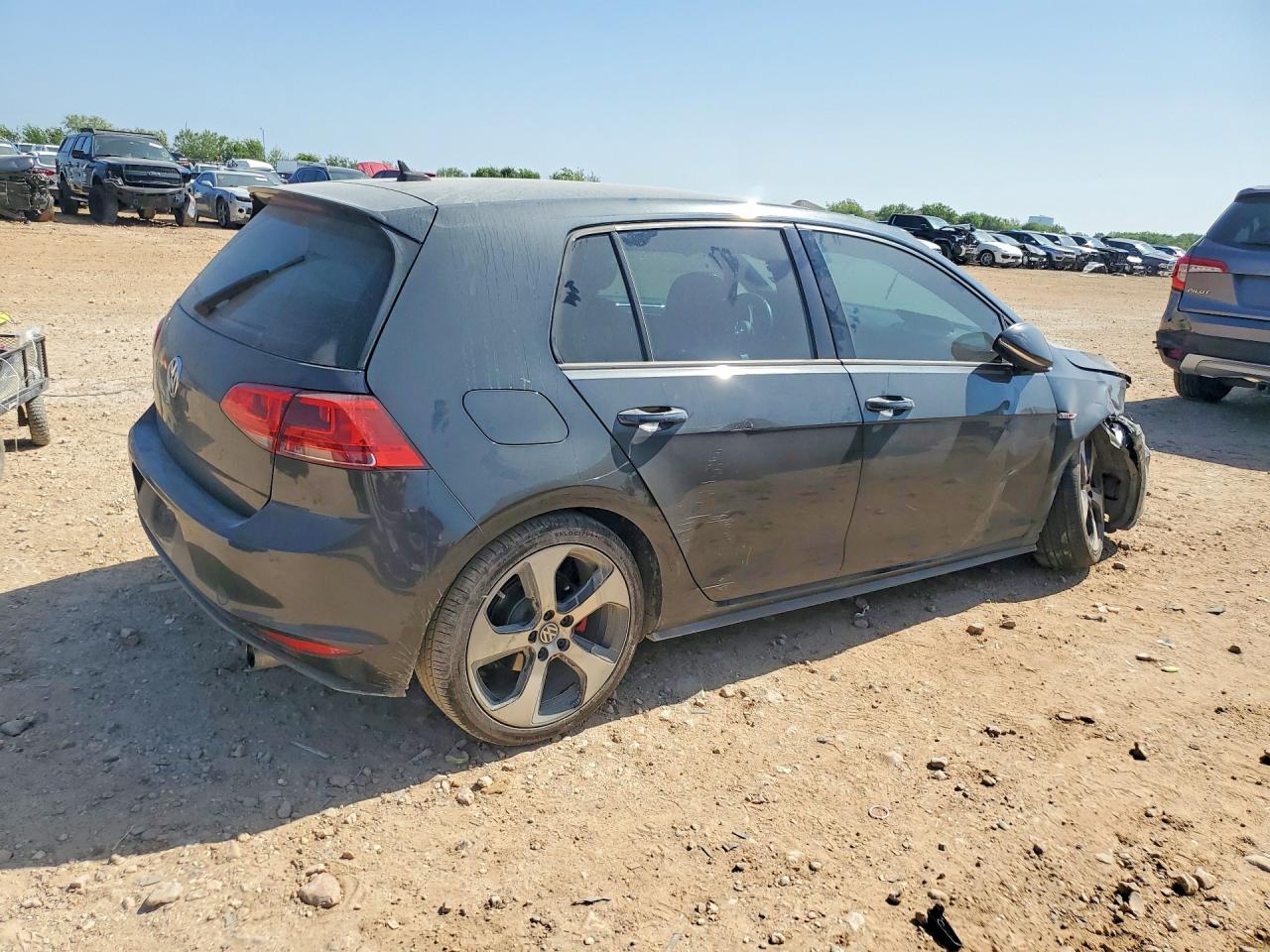 2016 VOLKSWAGEN GTI S/SE — снимка 3