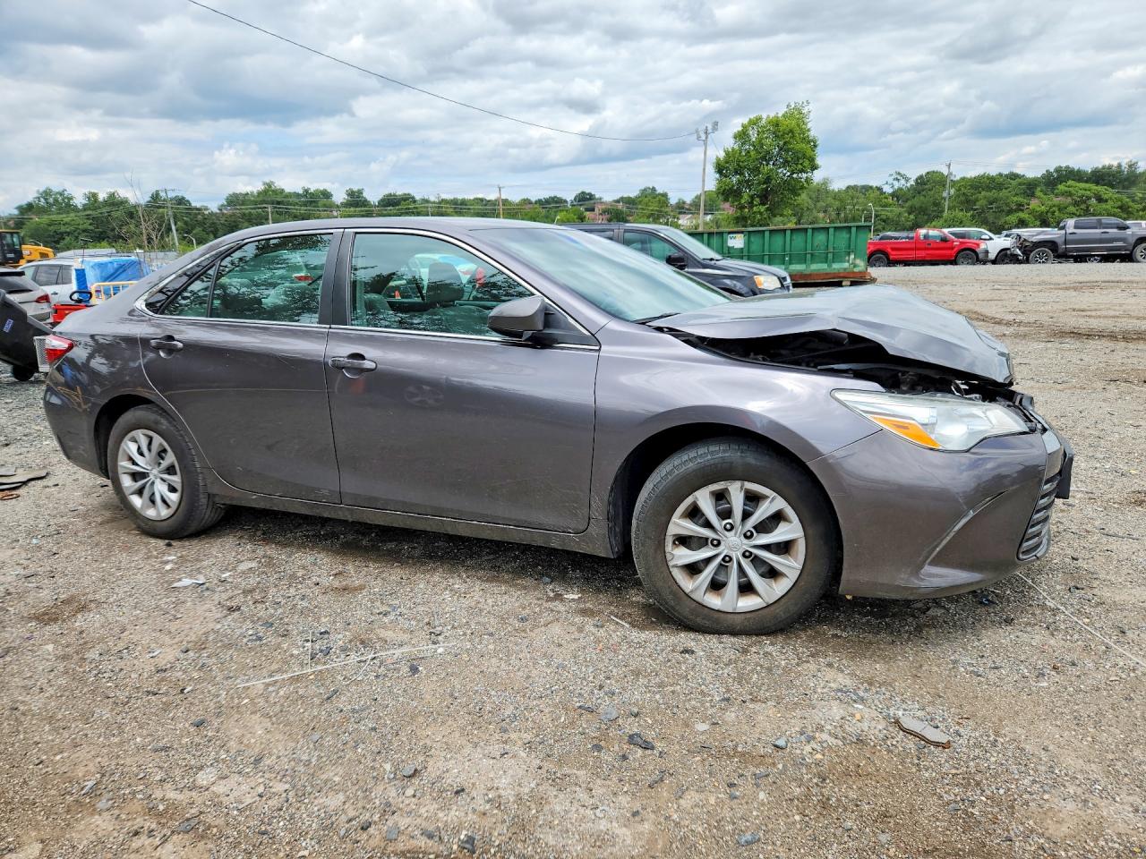 2015 TOYOTA CAMRY LE — снимка 4