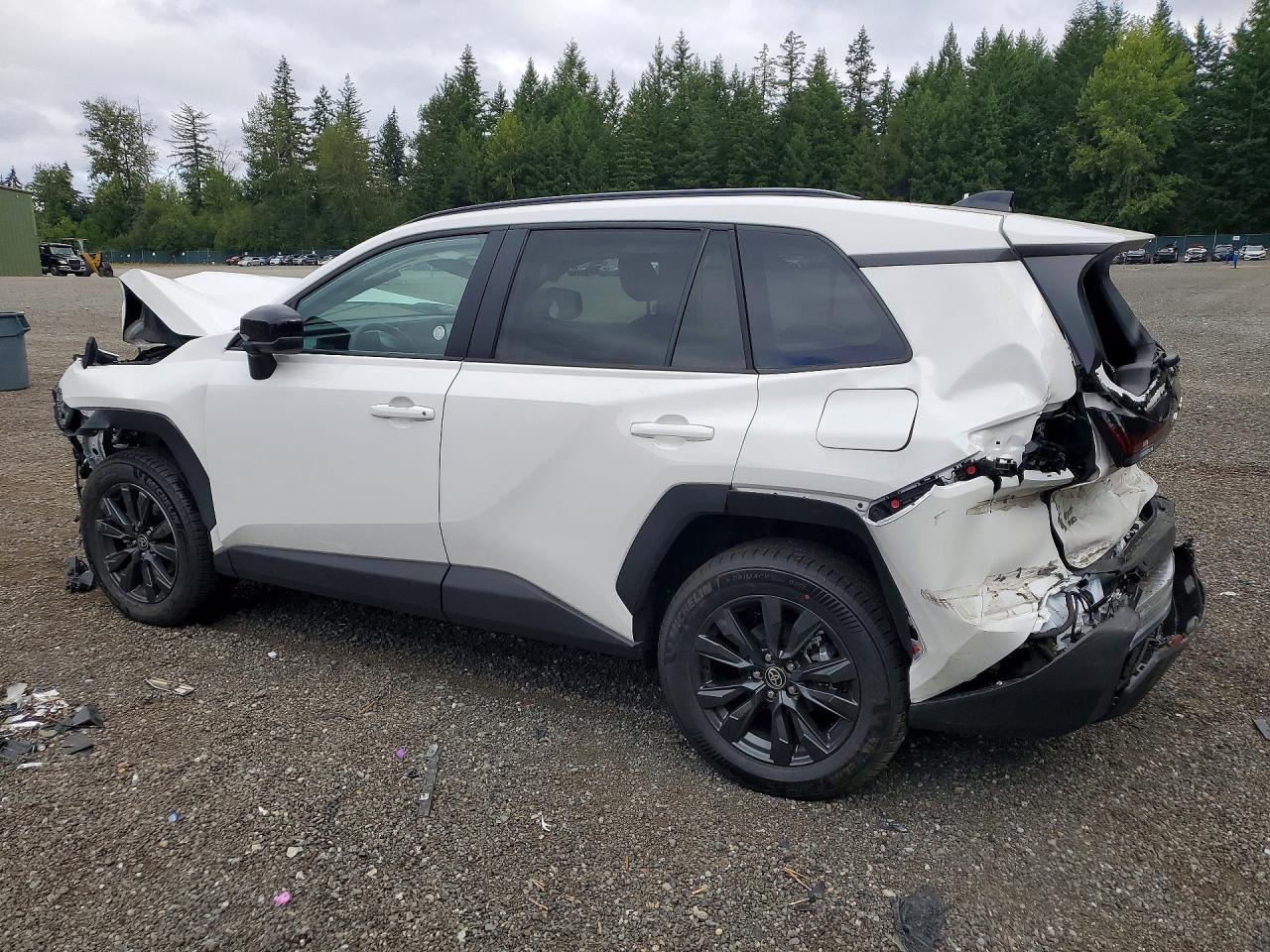 2026 TOYOTA RAV4 XLE PREMIUM — снимка 2