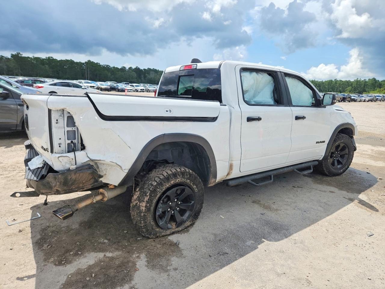 2024 RAM 1500 REBEL — снимка 3