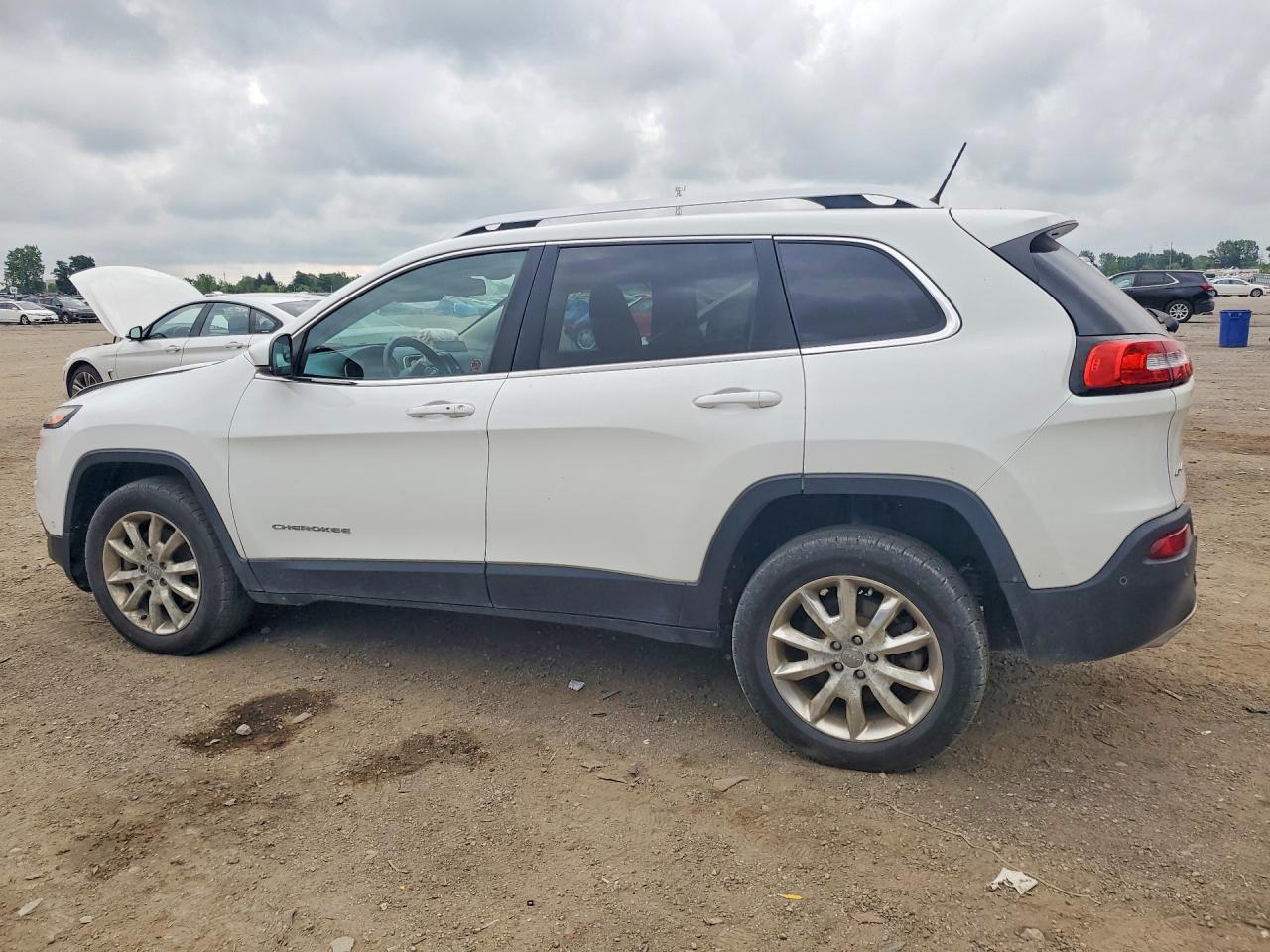 2015 JEEP CHEROKEE LIMITED — снимка 2
