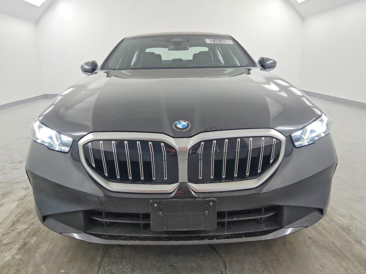 2025 BMW 530 XI — снимка 5