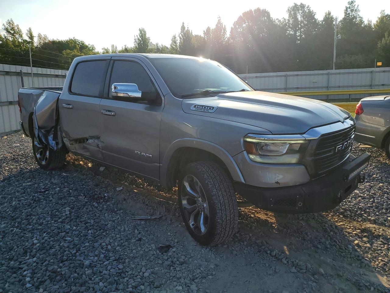 2019 RAM 1500 LARAMIE — снимка 4
