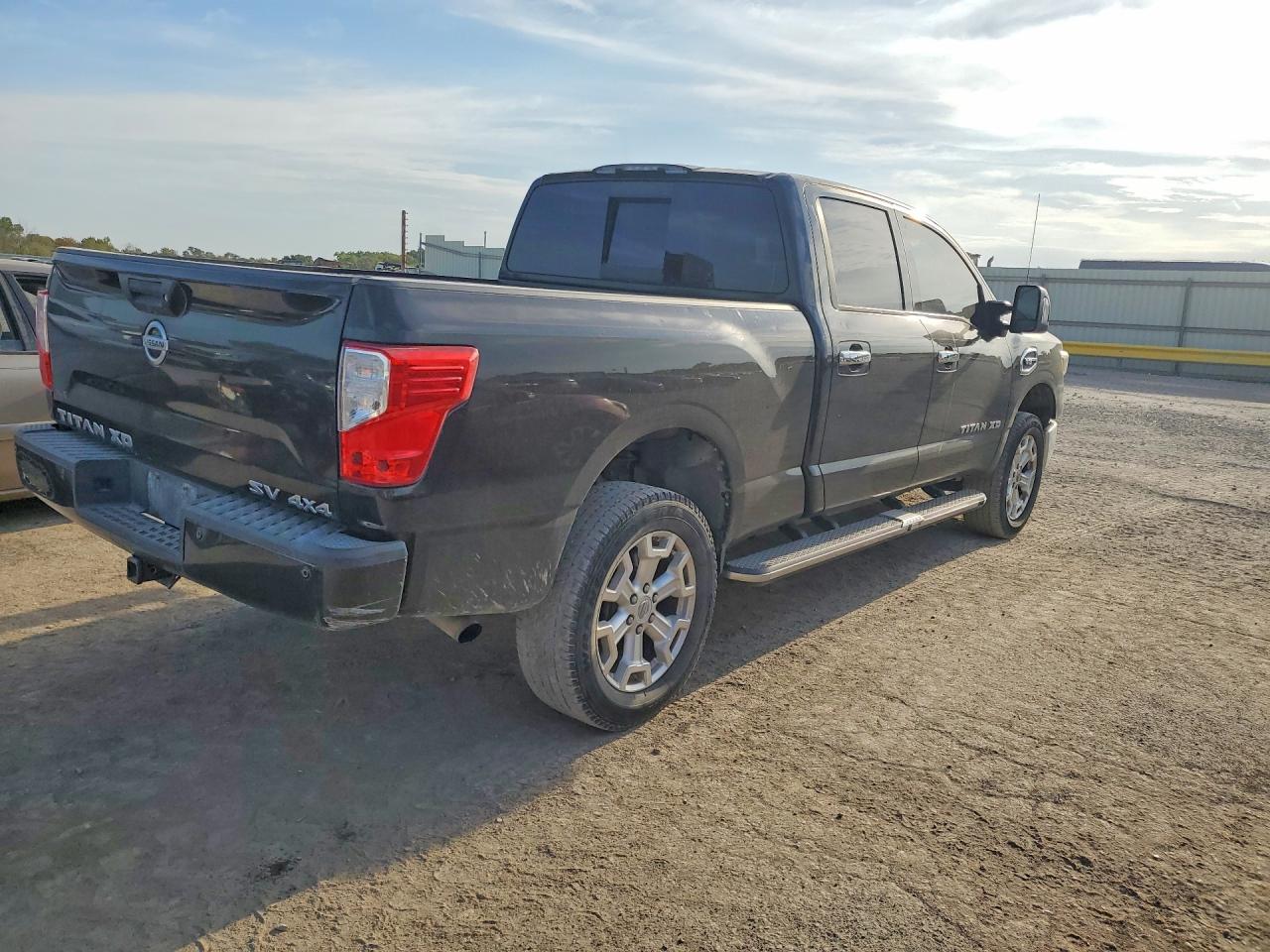 2016 NISSAN TITAN XD SV — снимка 3