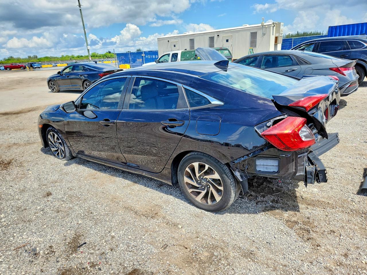 2017 HONDA CIVIC EX — снимка 2