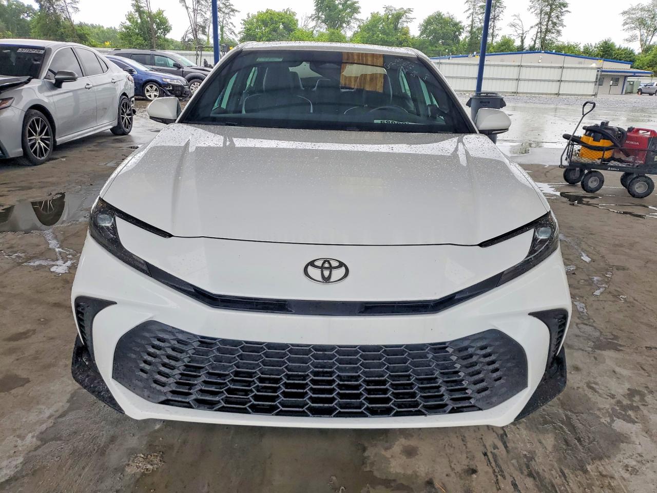 2025 TOYOTA CAMRY SE — снимка 5