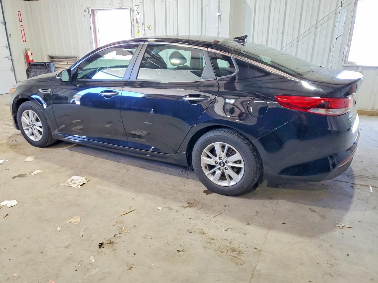 2016 KIA OPTIMA LX — снимка 2