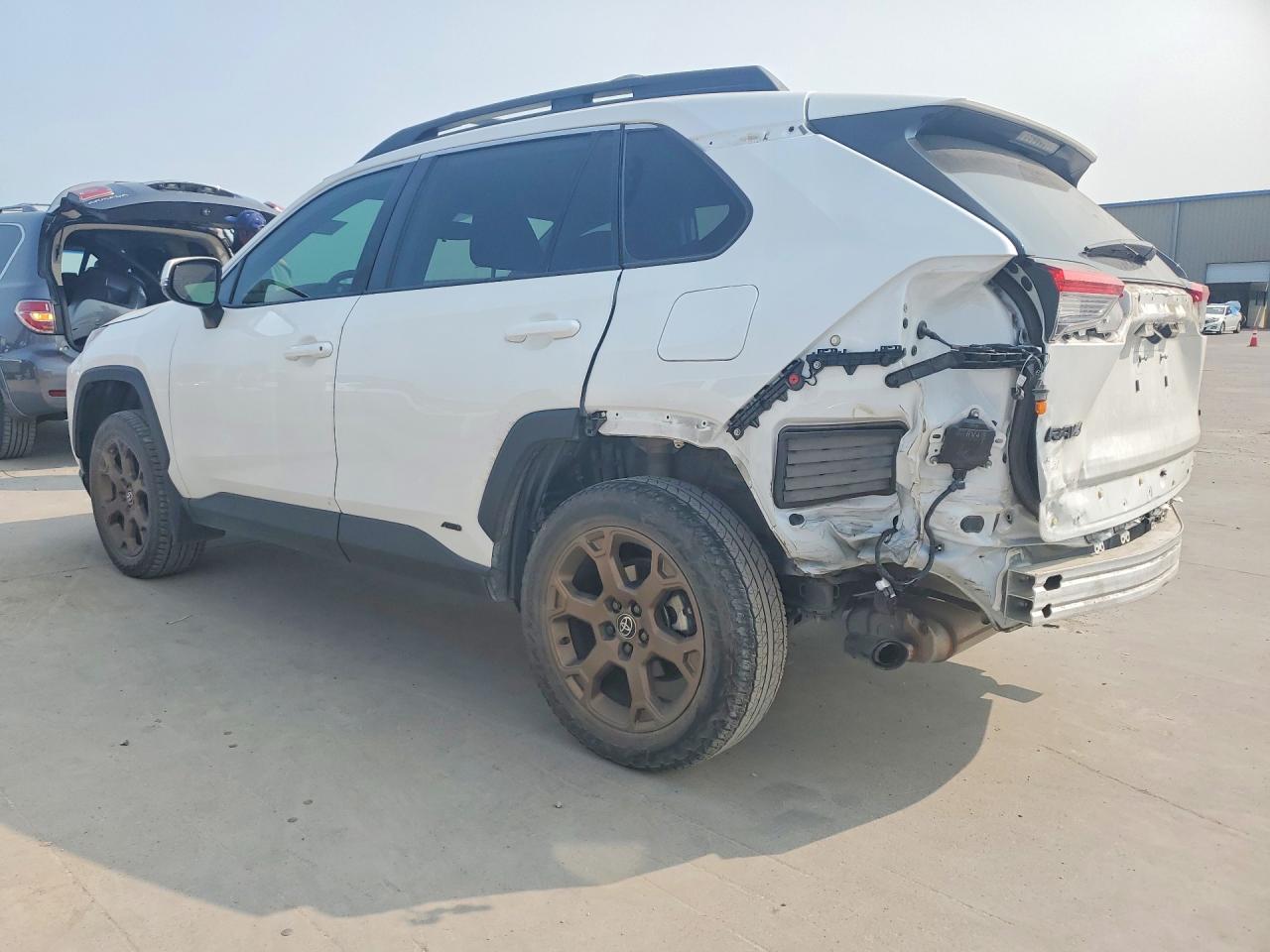 2023 TOYOTA RAV4 WOODLAND EDITION — снимка 2