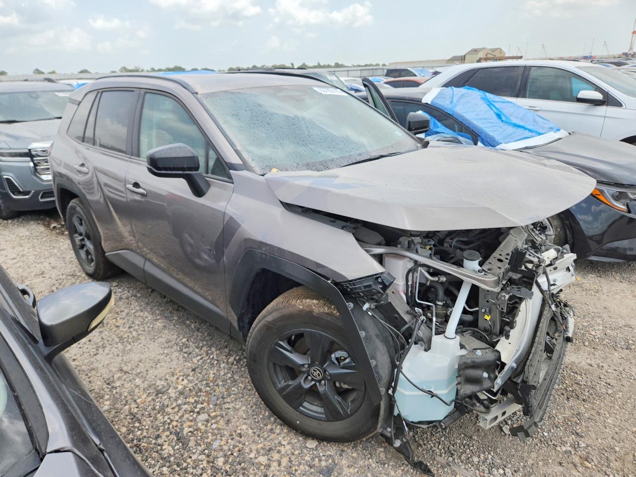 2026 TOYOTA RAV4 LE — снимка 4