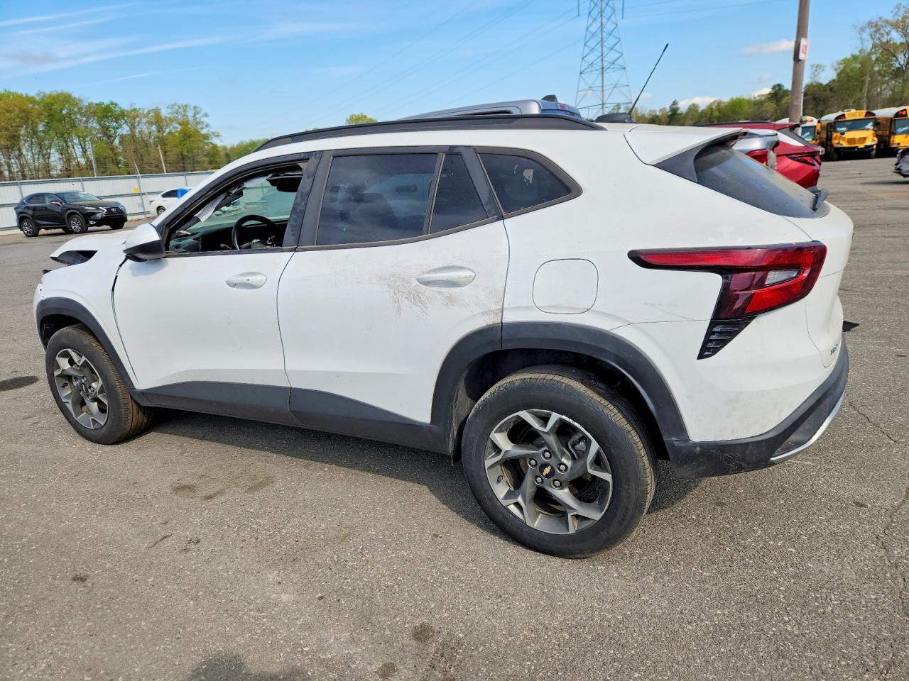 2025 CHEVROLET TRAX 1LT — снимка 2