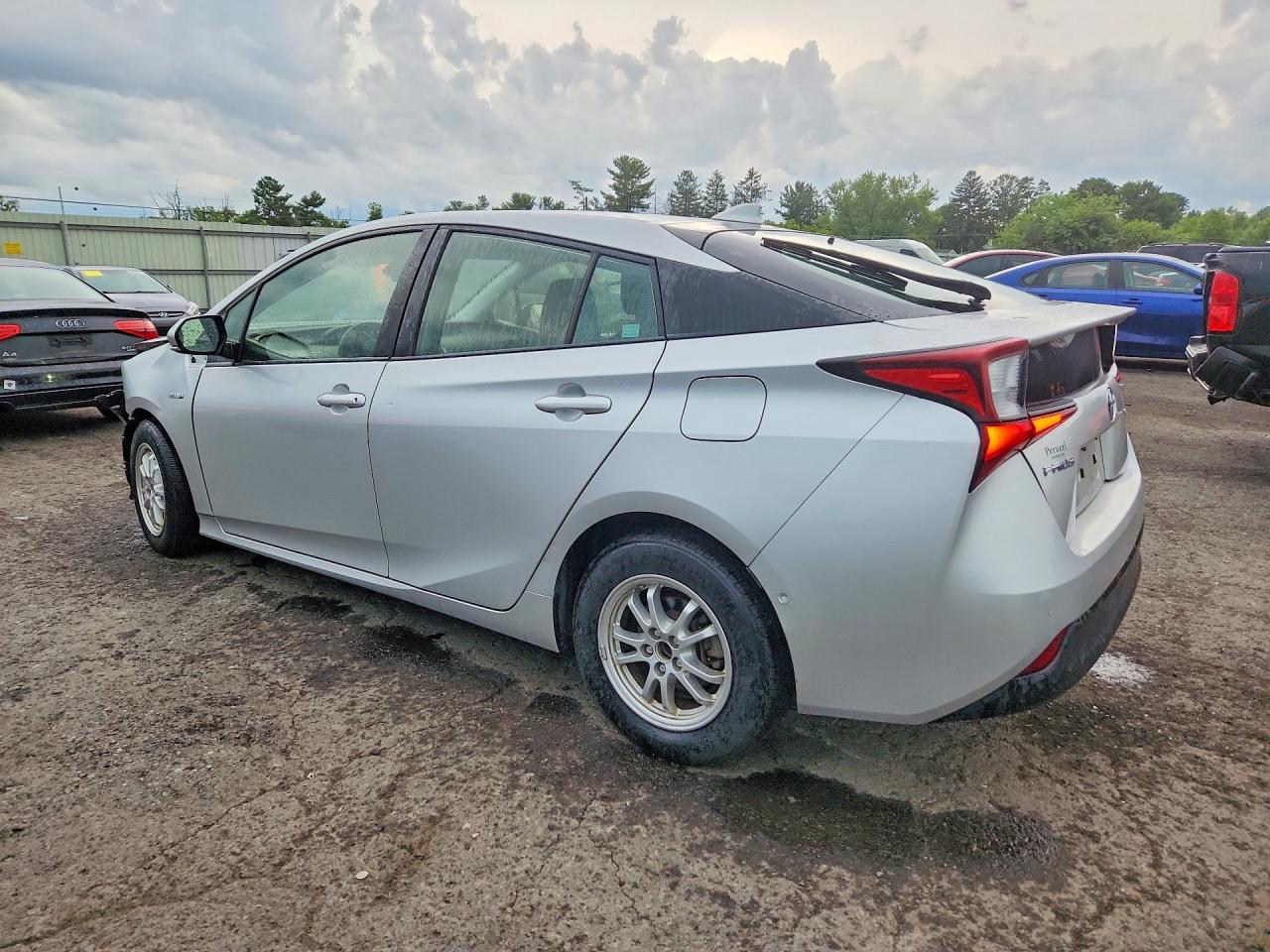 2019 TOYOTA PRIUS LE — снимка 2
