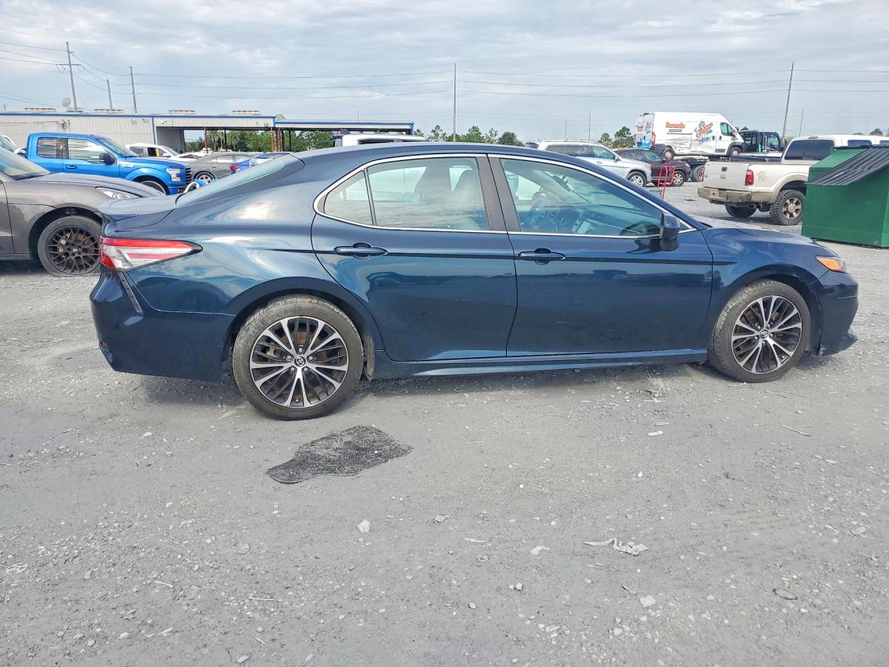 2018 TOYOTA CAMRY SE — снимка 3