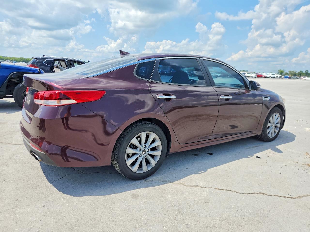2017 KIA OPTIMA LX — снимка 3