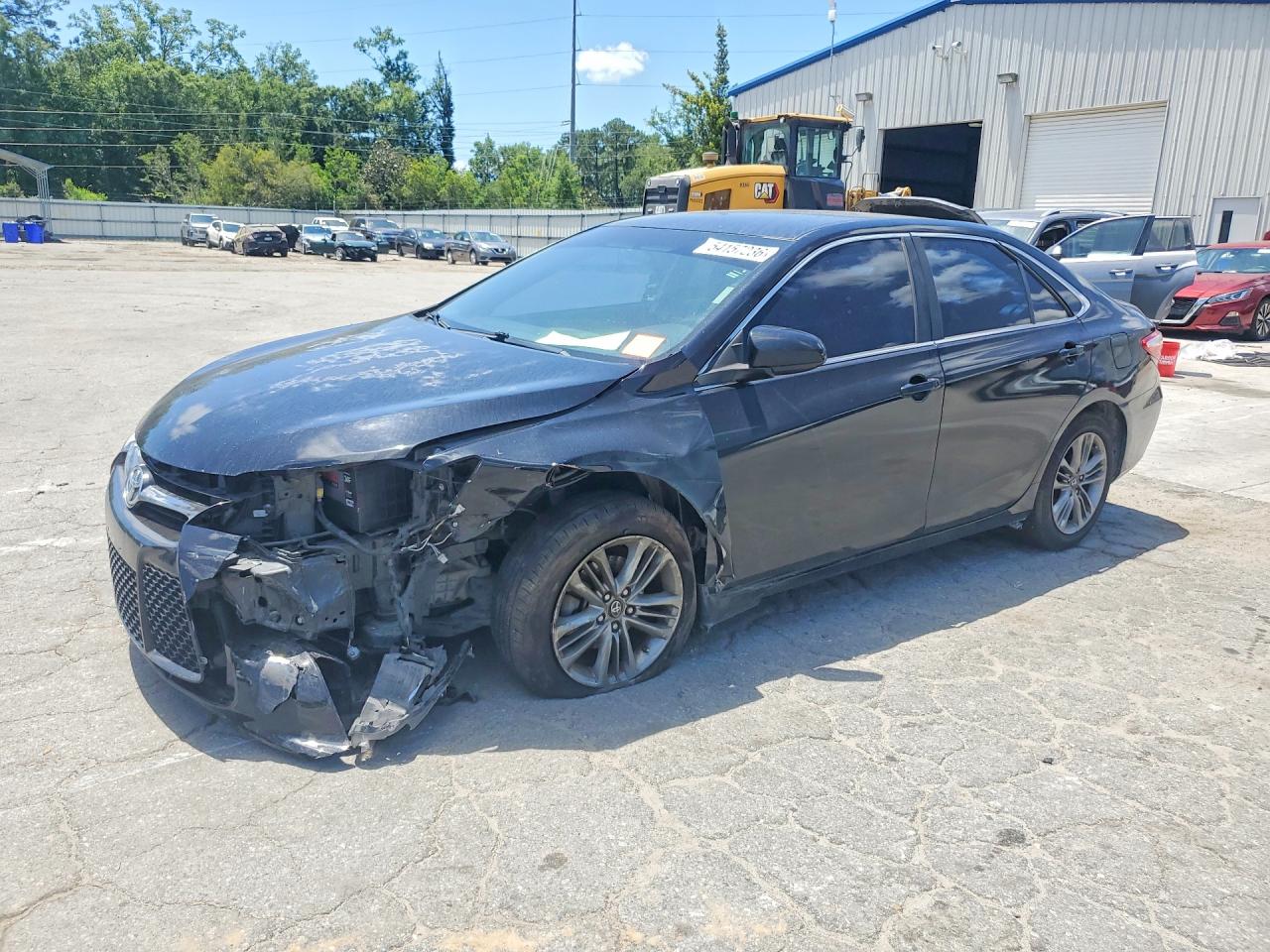 2017 TOYOTA CAMRY SE