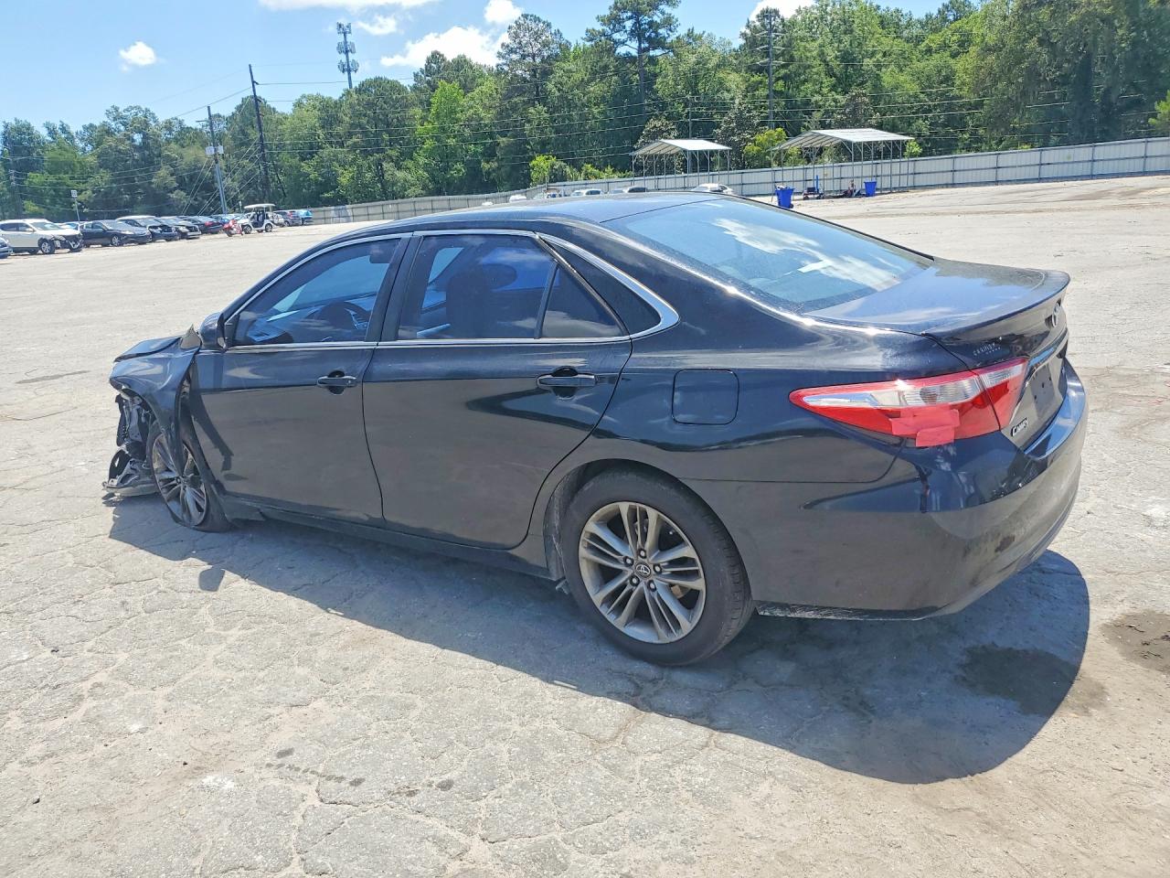 2017 TOYOTA CAMRY SE — снимка 2