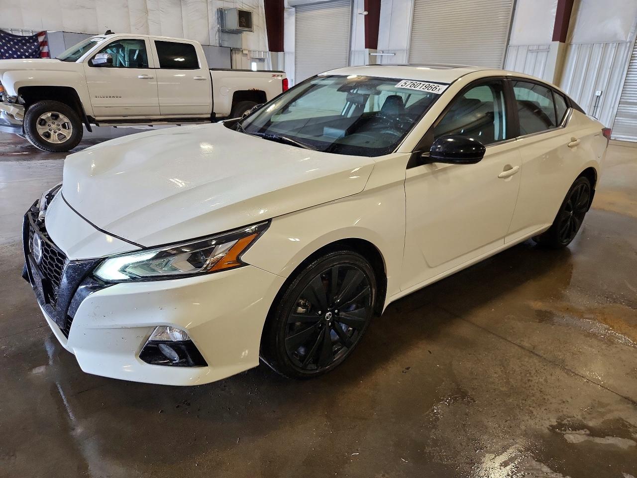 2022 NISSAN ALTIMA SR