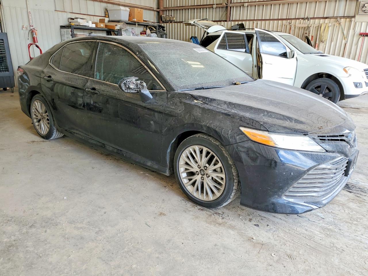 2018 TOYOTA CAMRY XLE — снимка 4