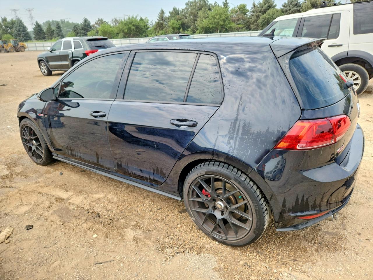2017 VOLKSWAGEN GTI S/SE — снимка 2