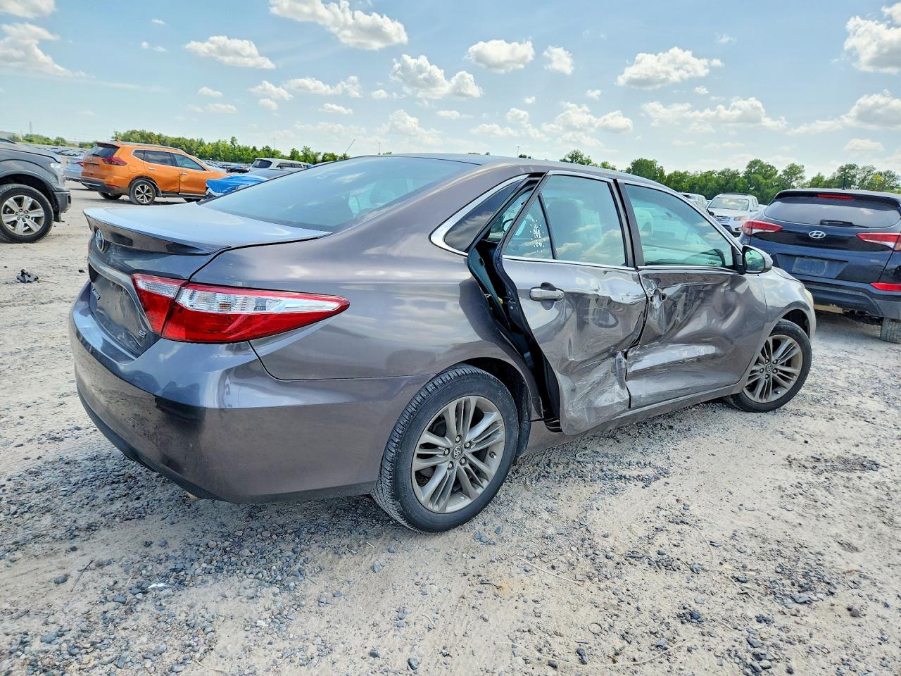 2016 TOYOTA CAMRY SE — снимка 3