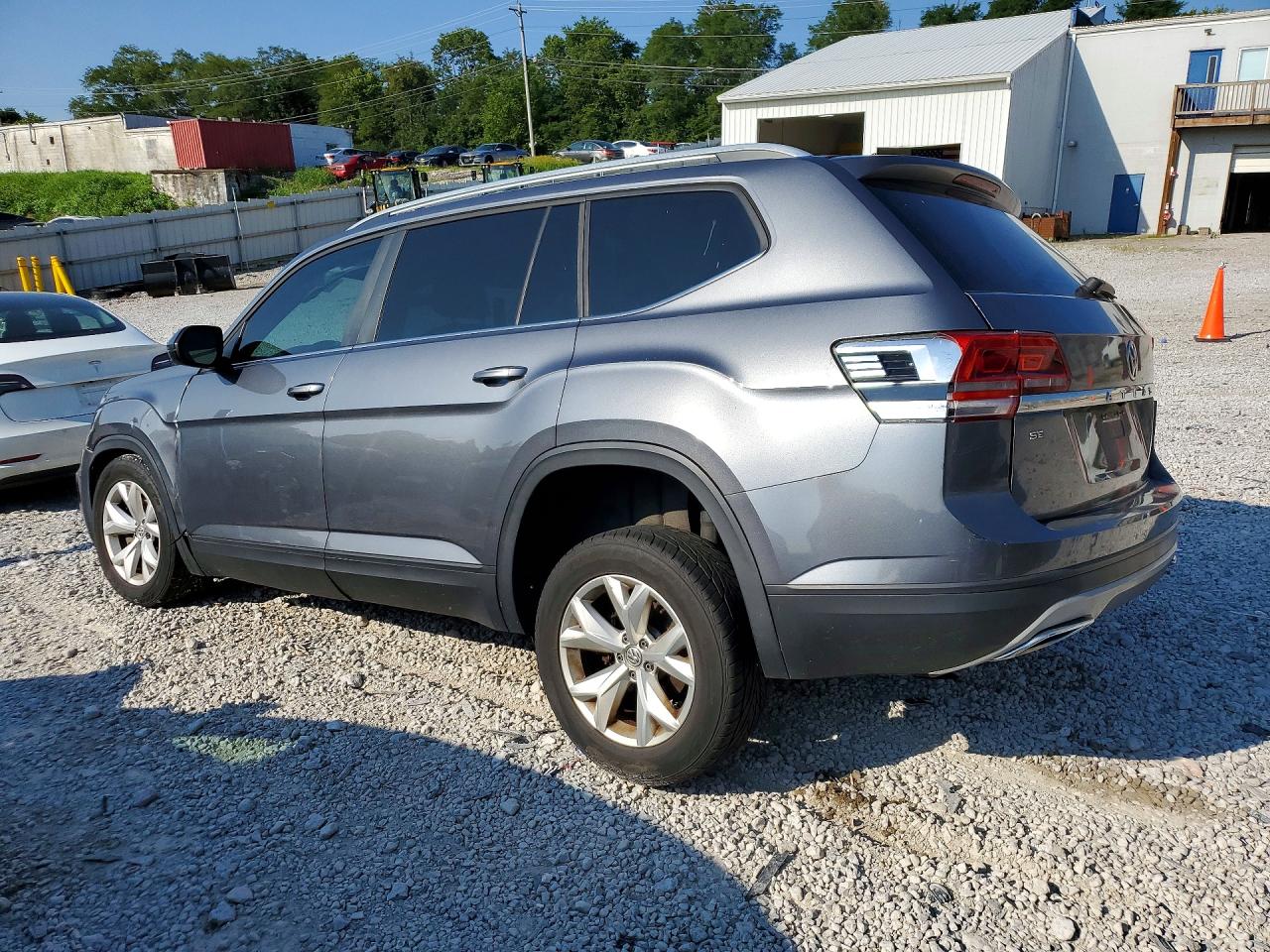 2018 VOLKSWAGEN ATLAS SE — снимка 2