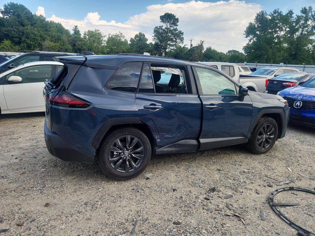 2026 TOYOTA RAV4 XLE PREMIUM — снимка 3